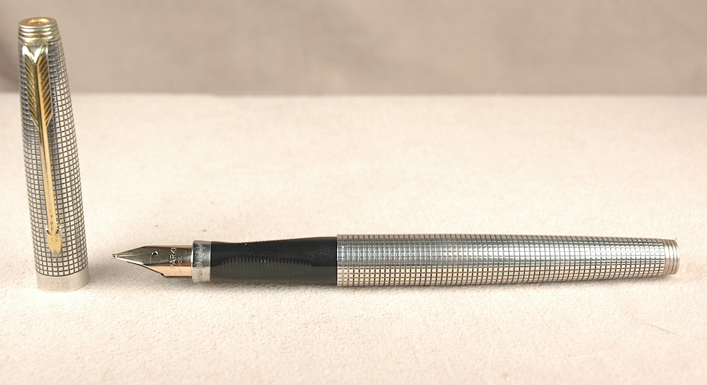 Pearls of Caran d'Ache Fountain Pen - 18k Gold - Diamonds