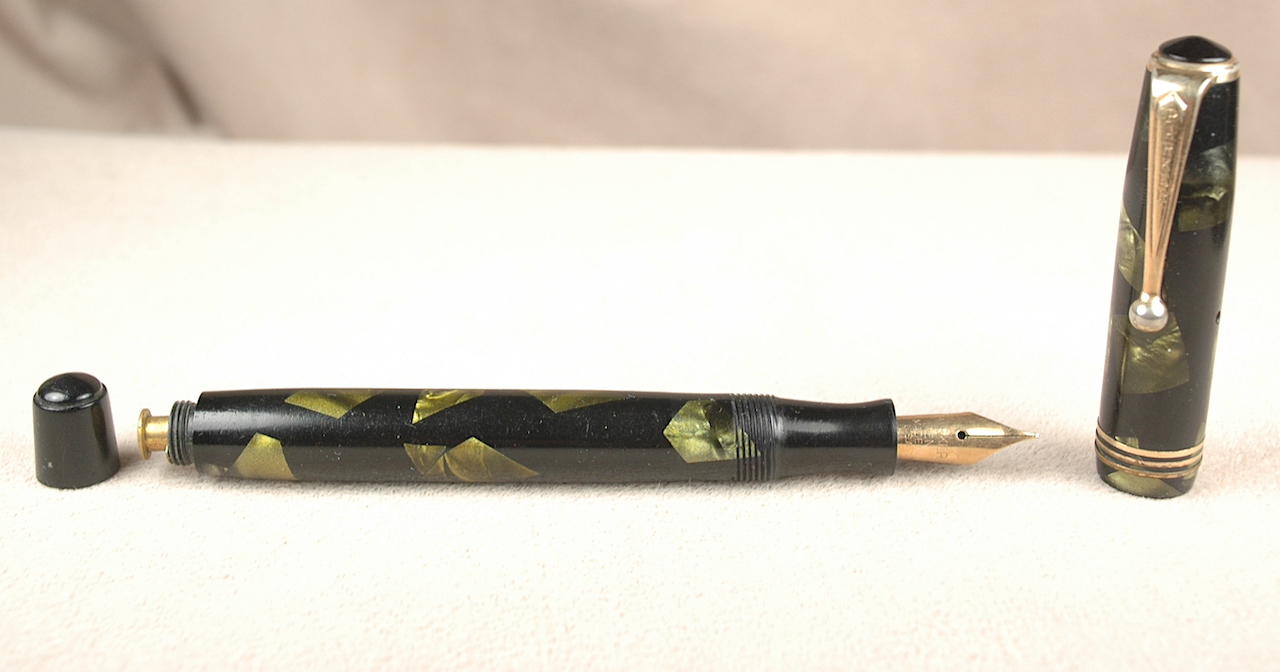 RARE Parker Duofold Deluxe Pen and Pencil Set Green/Black/Pearl - Original  Box!