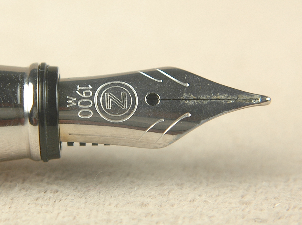 Pre-Owned Pens: 6398: Zeppelin: Fountain Pen