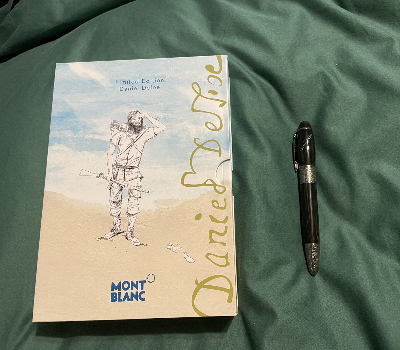 Pens and Pencils: : Mont Blanc: Daniel Defoe M28813 MBHD551G 5 0674/8000